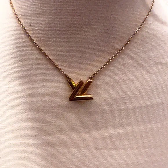 Louis Vuitton GO-14 Necklace - Picture 6 of 9